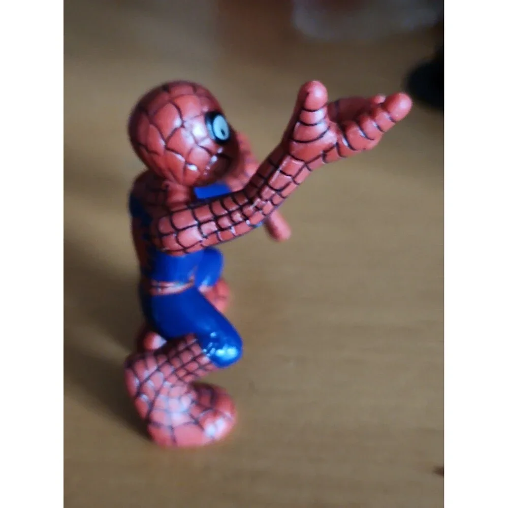 Marvel Super Hero Squad Spider-man Figure.